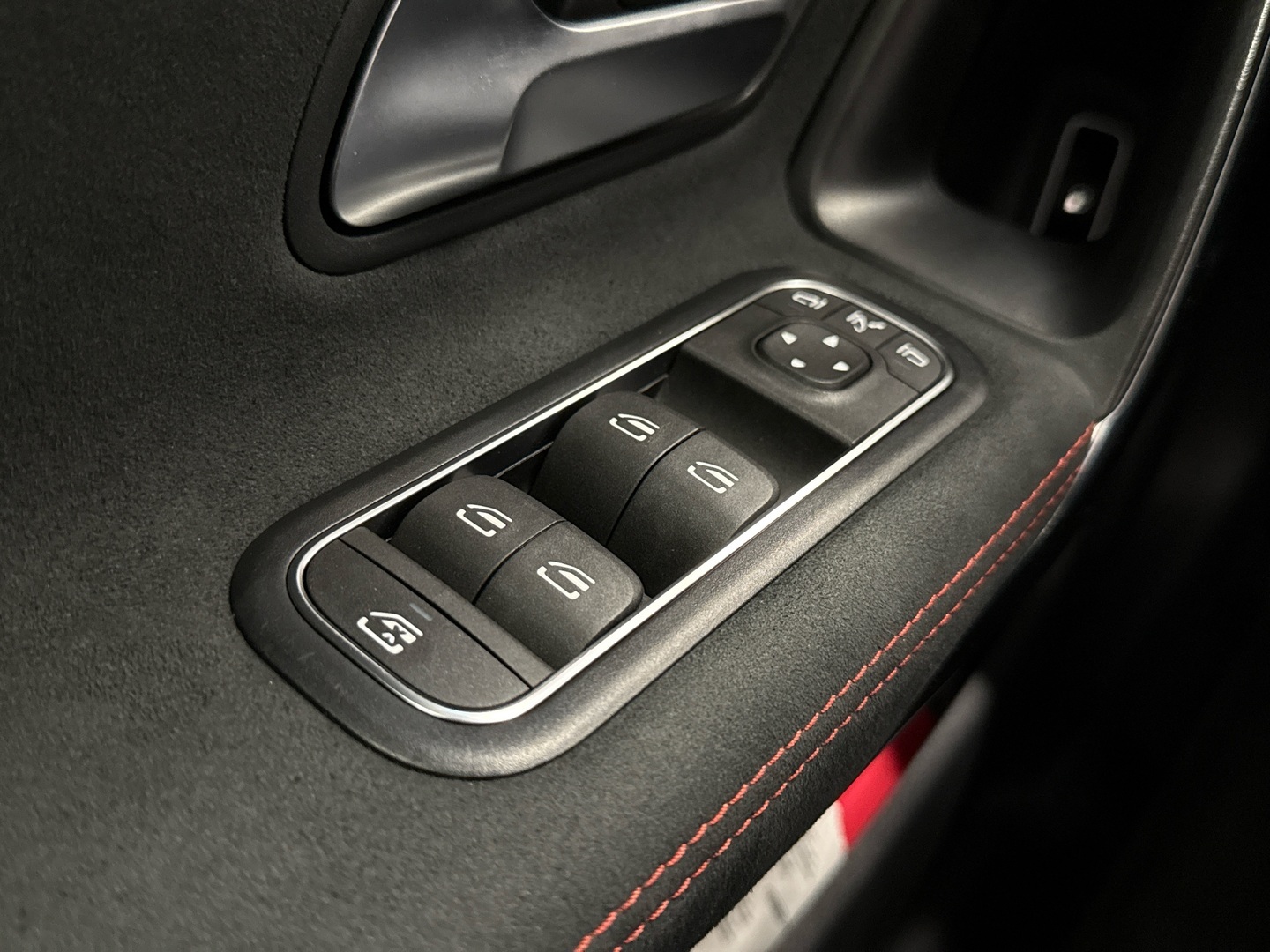 MERCEDES-BENZ CLA 2021