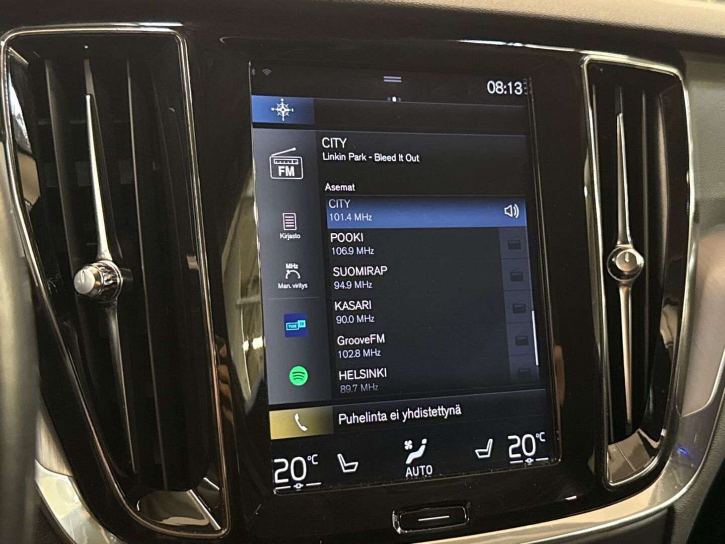 VOLVO V60 2020
