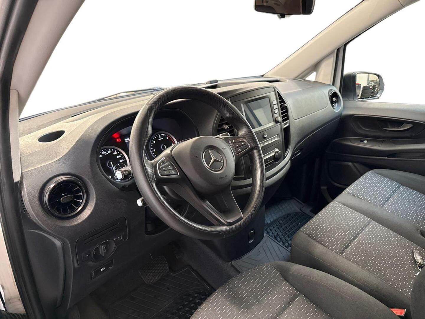 MERCEDES-BENZ Vito 2021