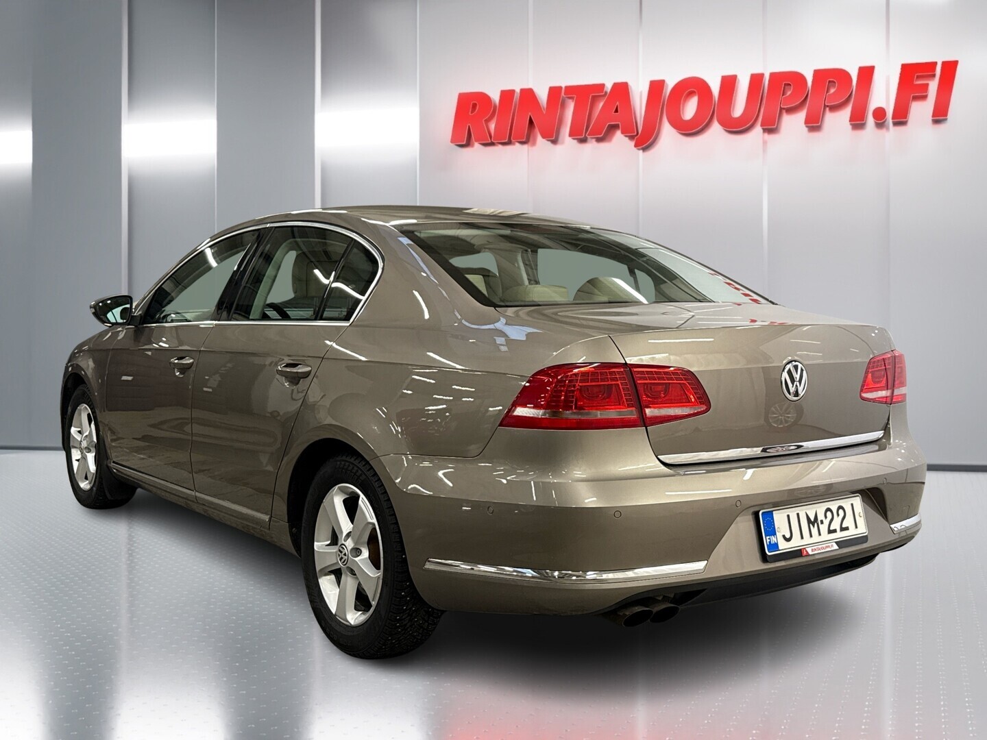 VOLKSWAGEN Passat 2011