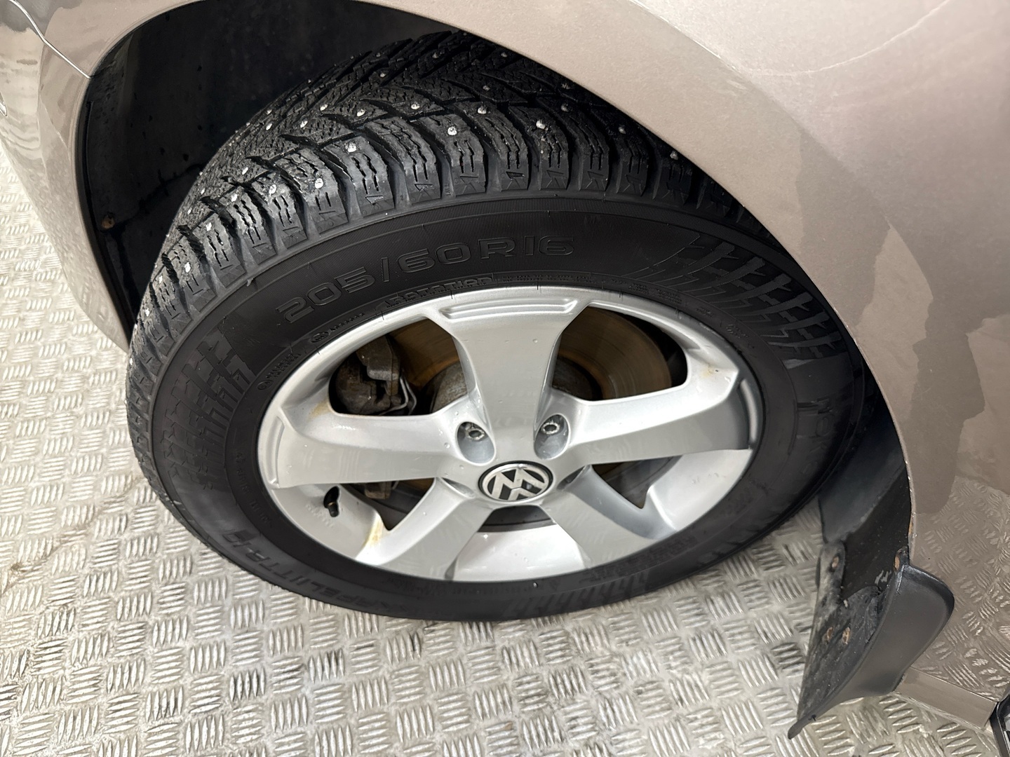 VOLKSWAGEN Passat 2011