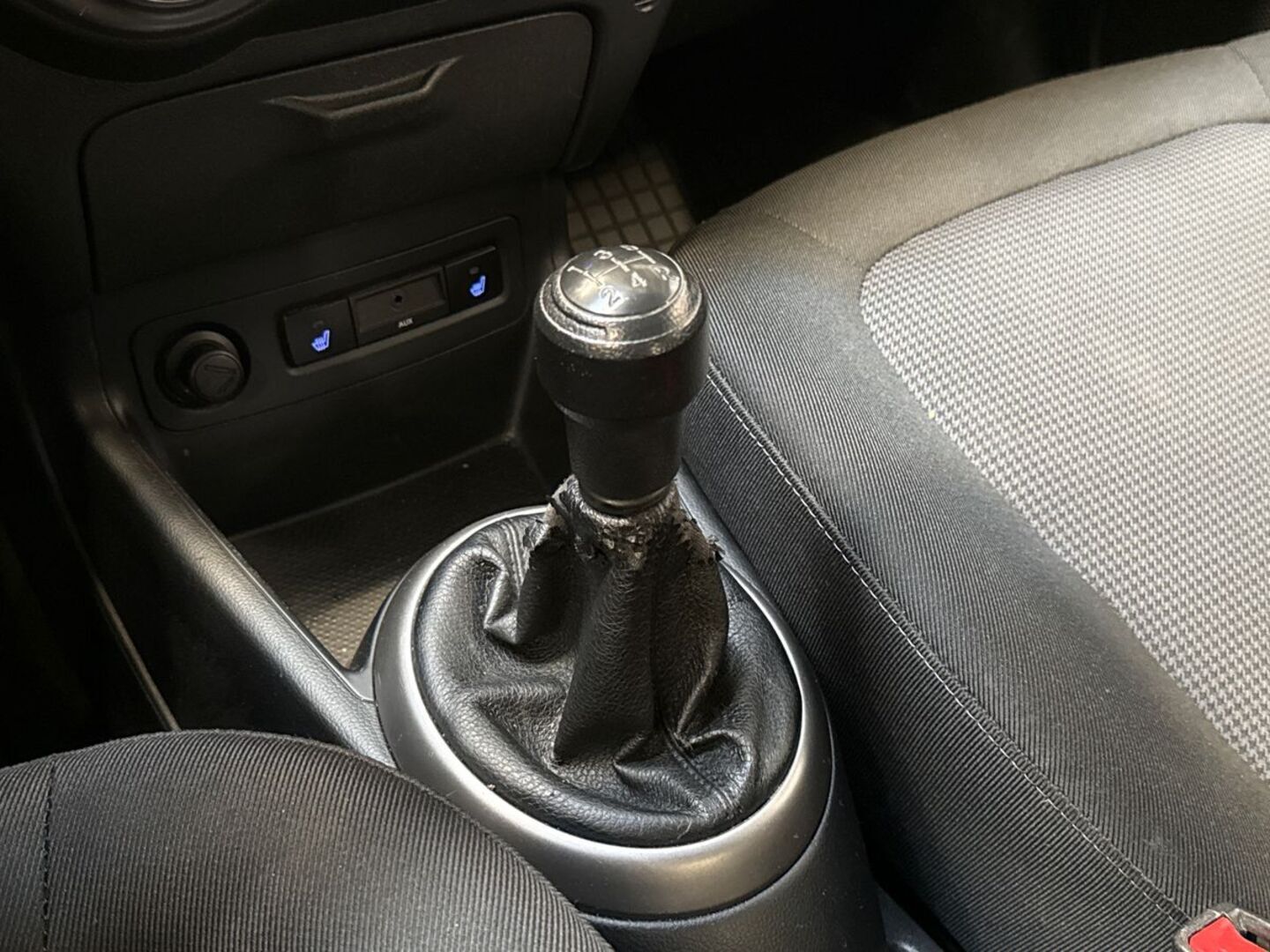 HYUNDAI i20 2013