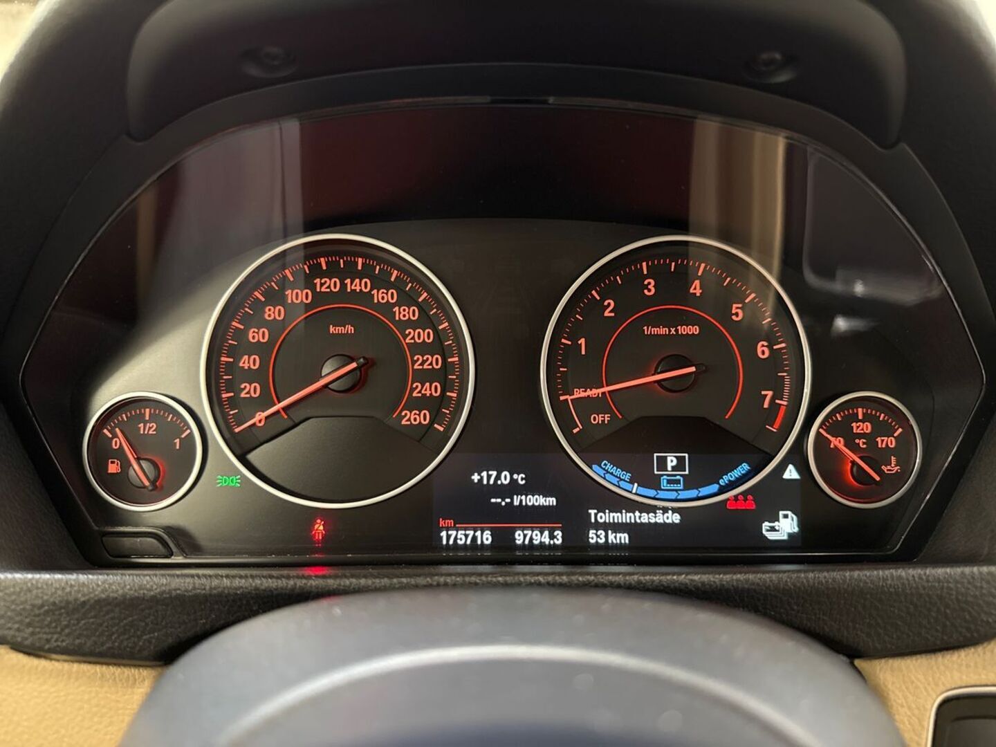 BMW 330 2017