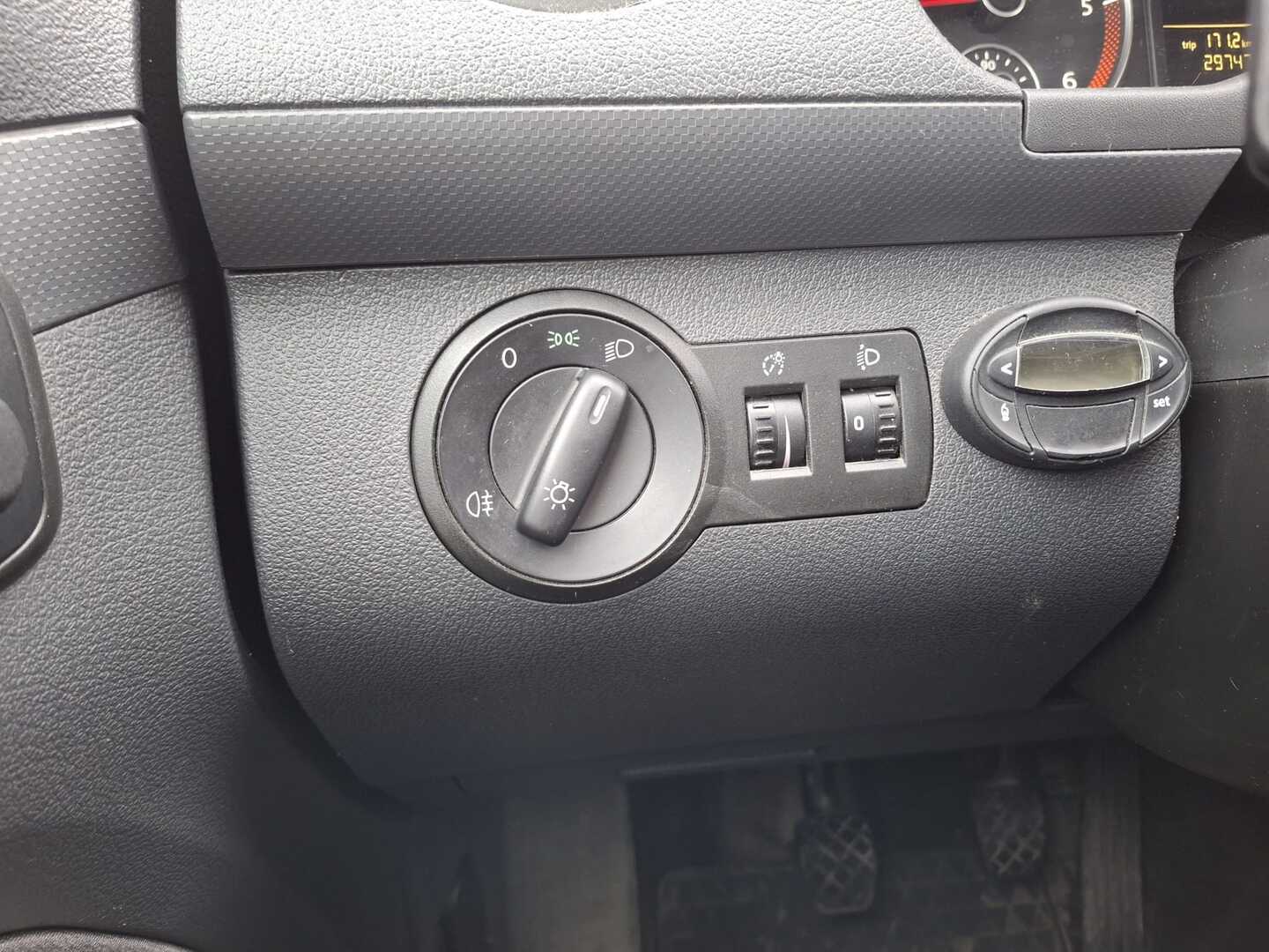 VOLKSWAGEN Caddy Maxi 2014