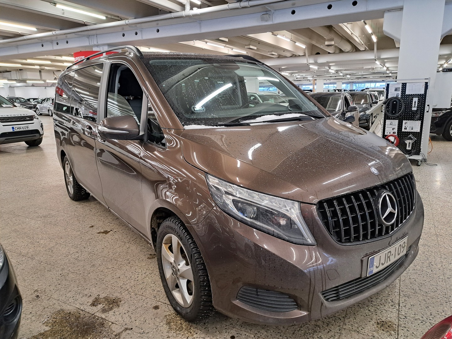 MERCEDES-BENZ V 2015