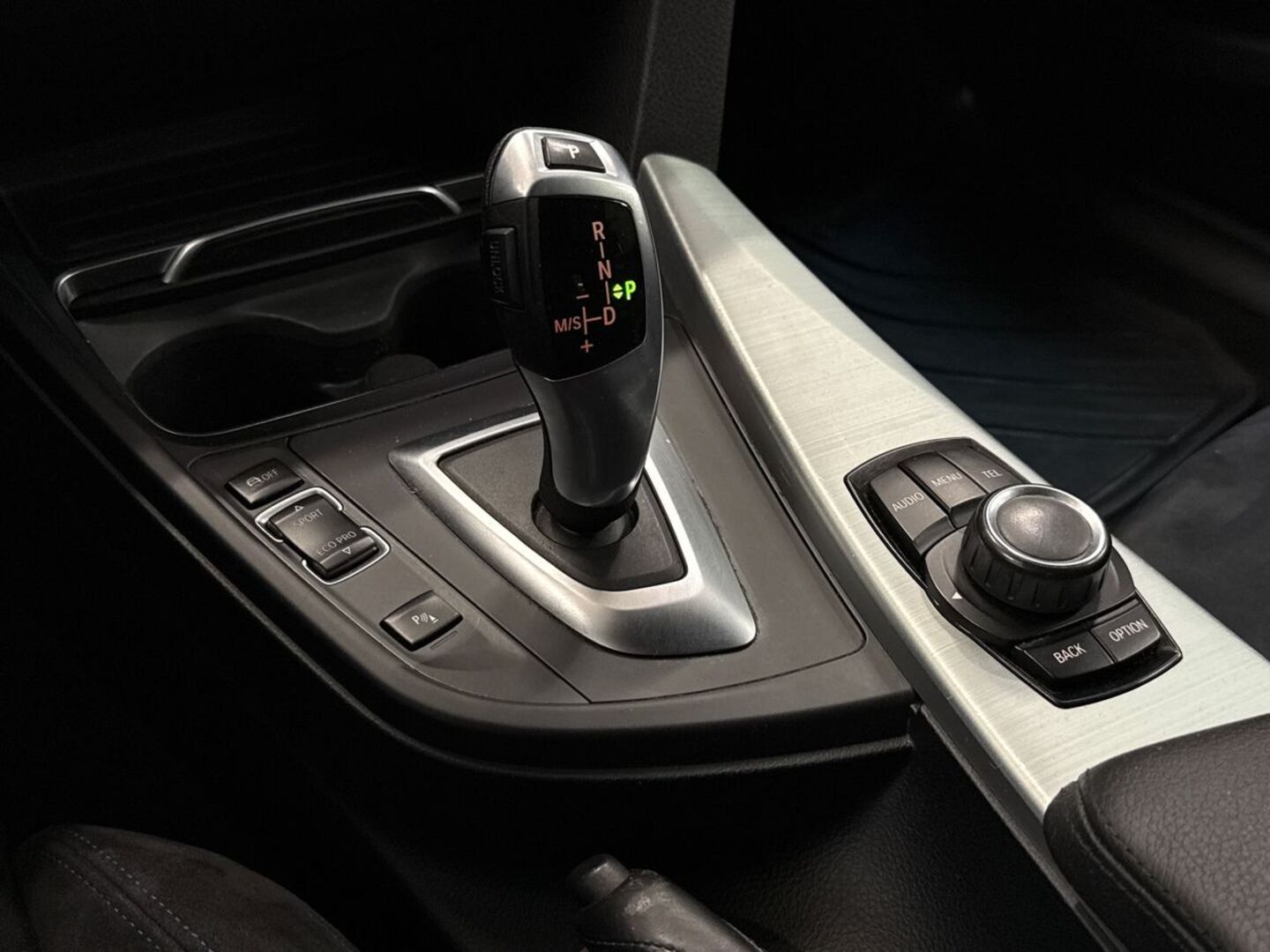 BMW 318 Gran Turismo 2016