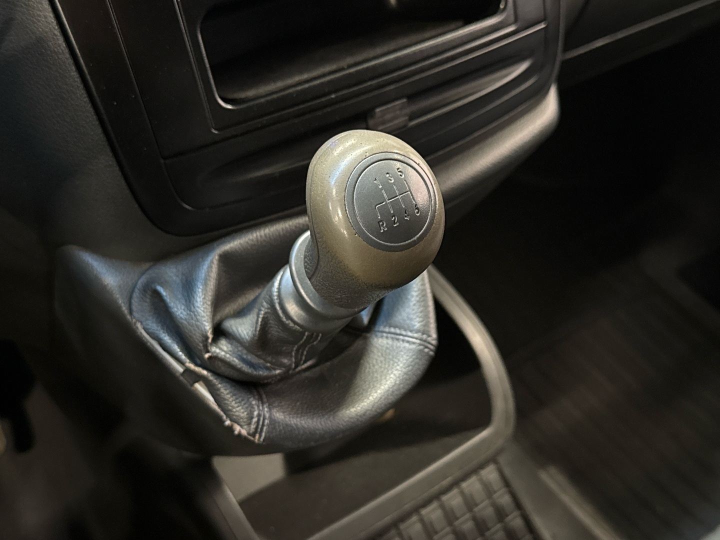 MERCEDES-BENZ Vito 2012