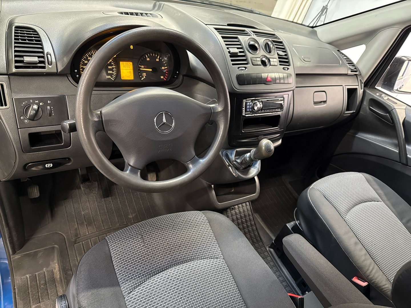 MERCEDES-BENZ Vito 2012