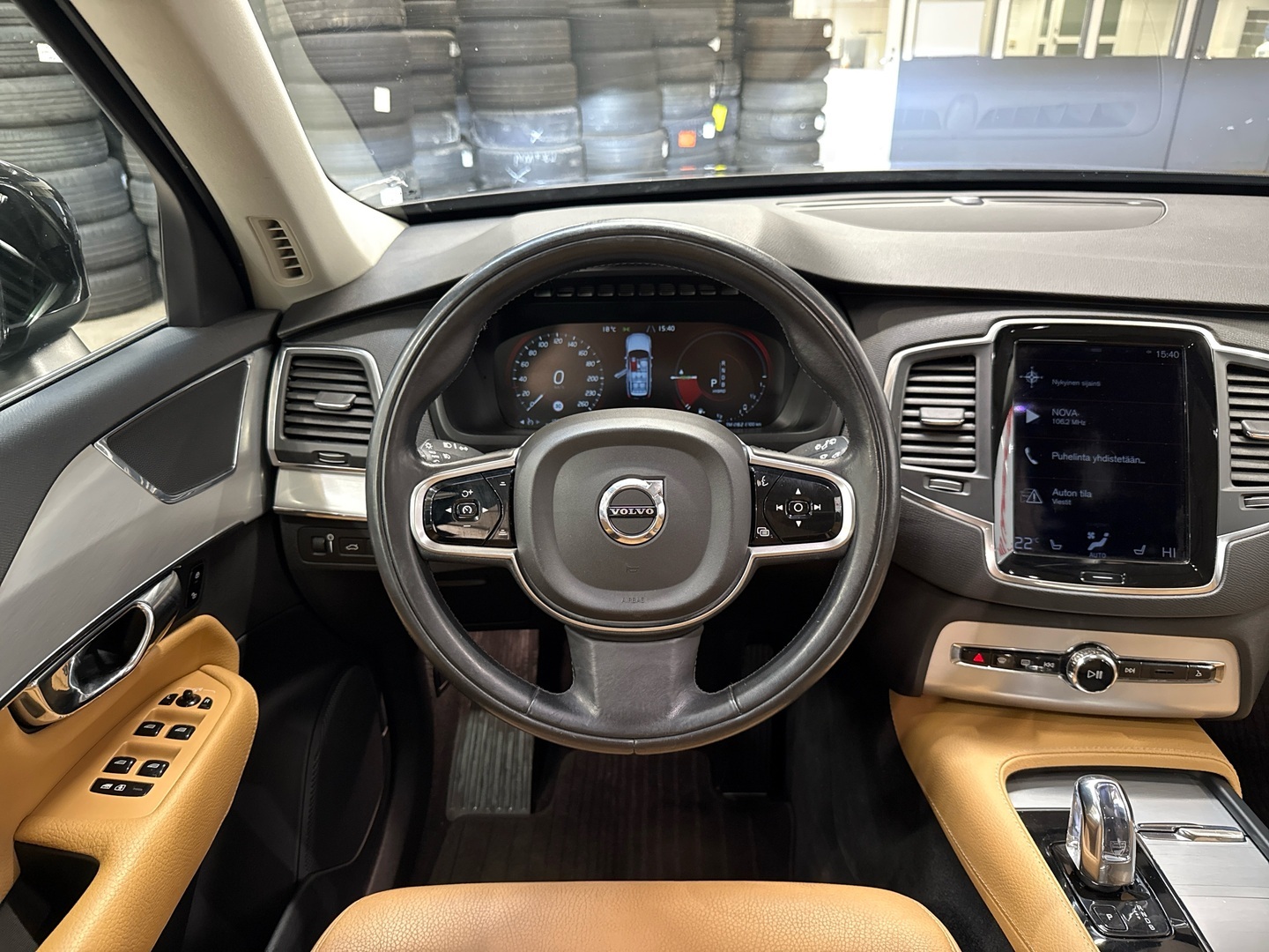 VOLVO XC90 2016