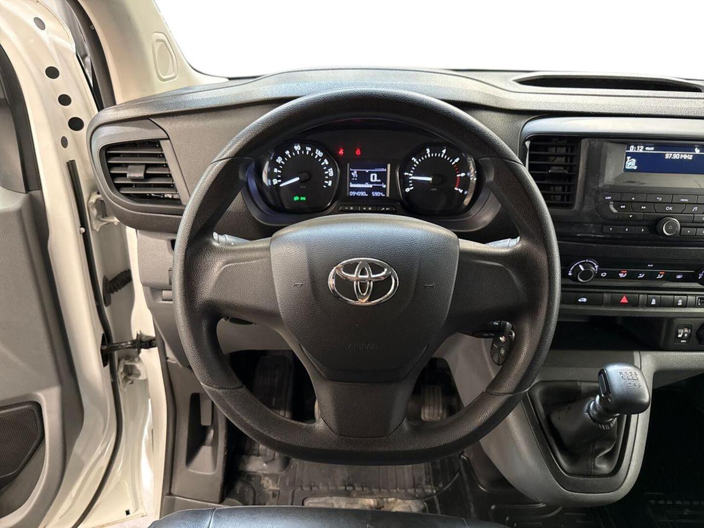TOYOTA Proace 2021