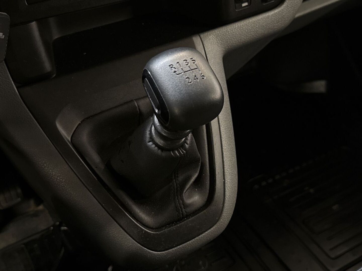 TOYOTA Proace 2021