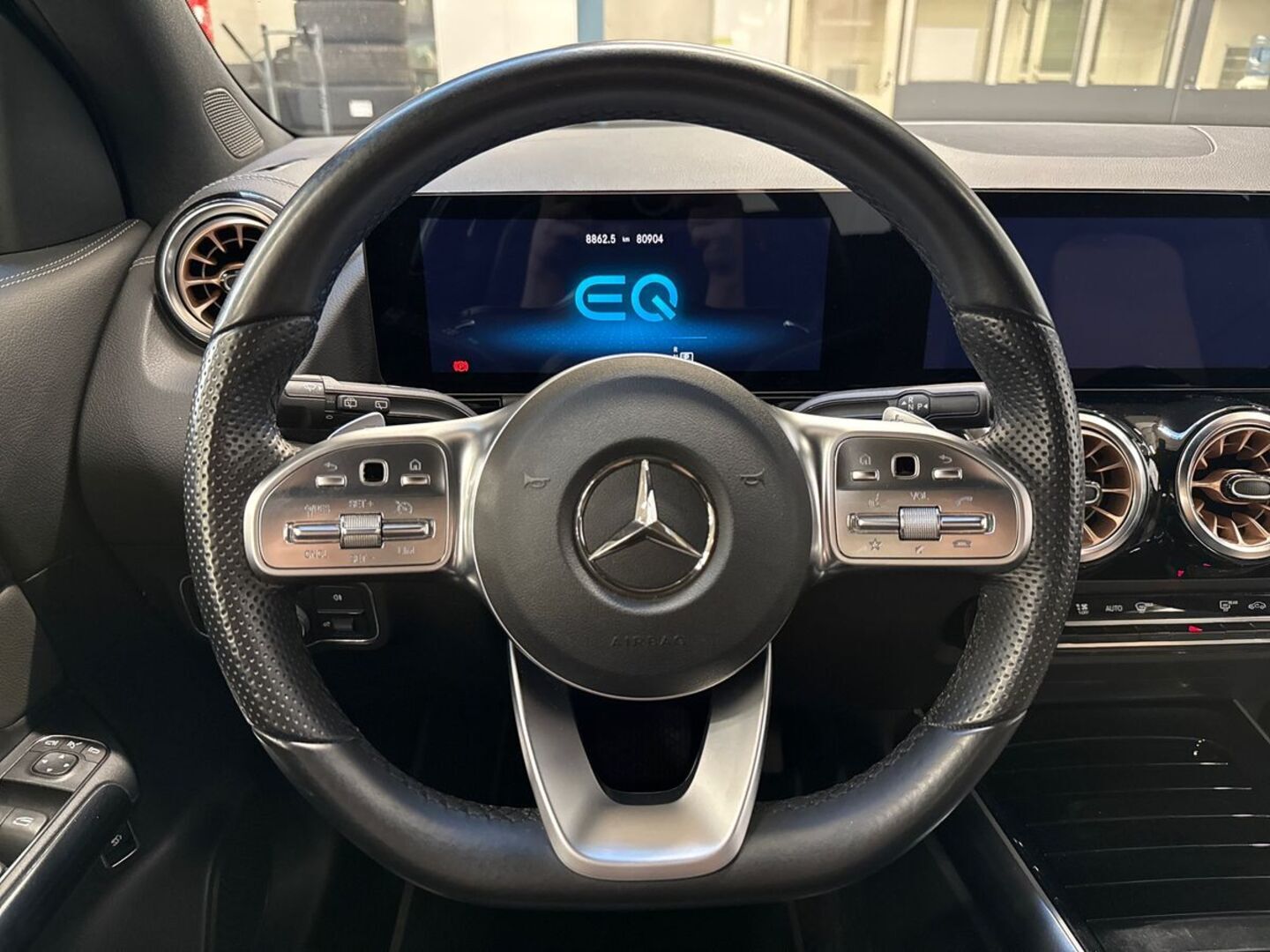 MERCEDES-BENZ EQA 2022