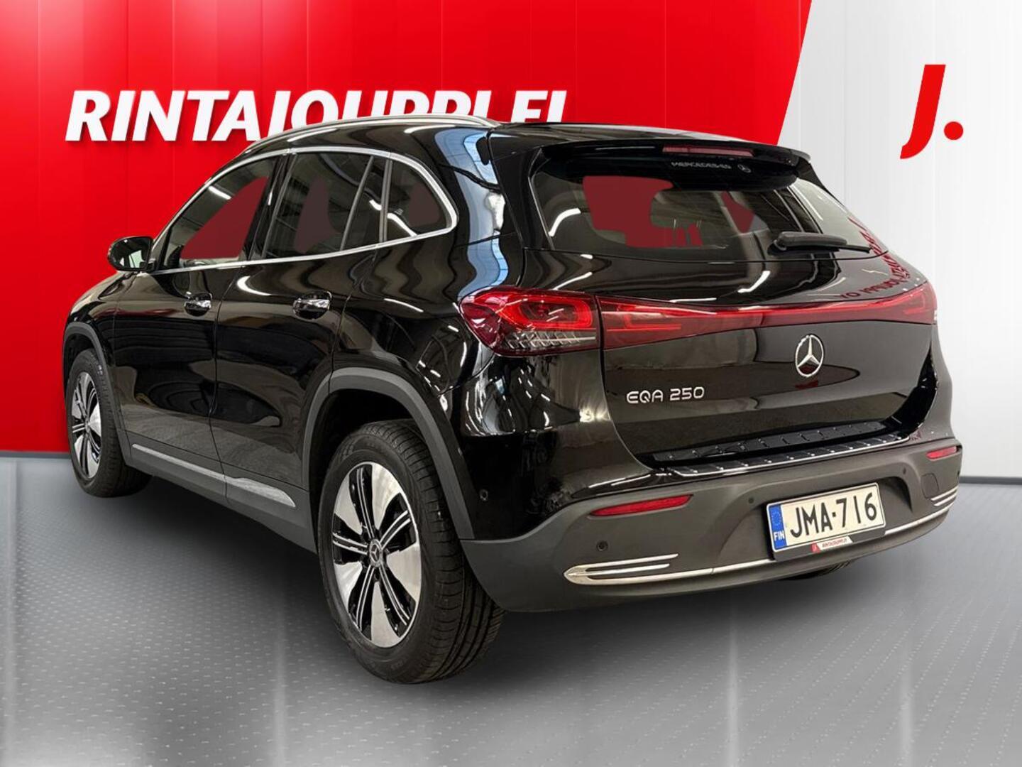 MERCEDES-BENZ EQA 2022