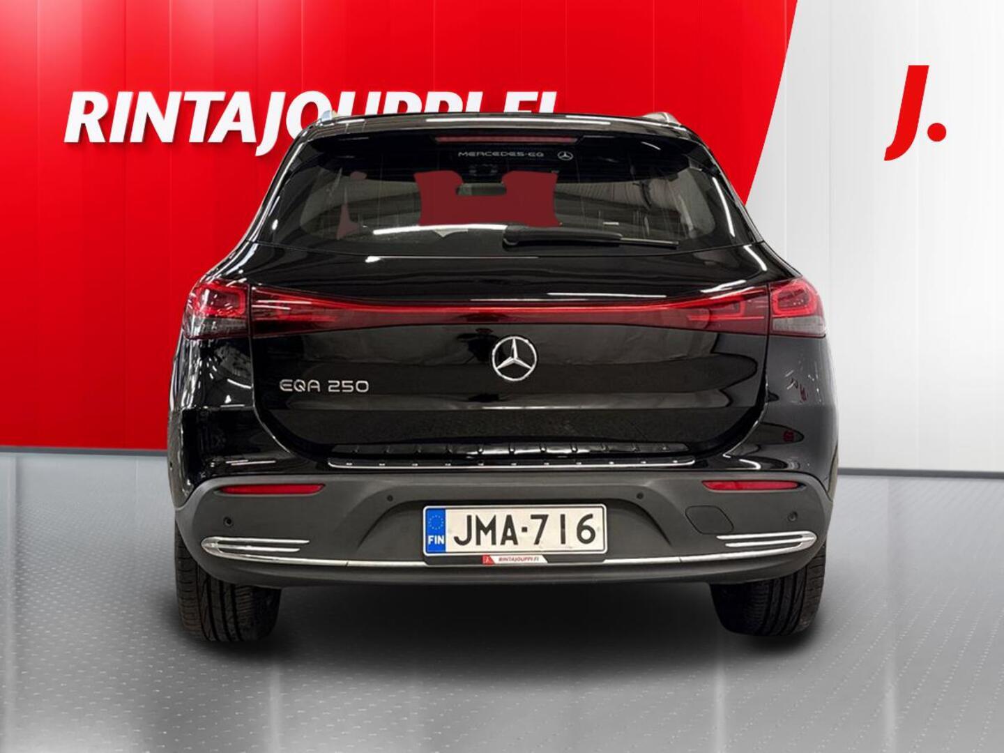 MERCEDES-BENZ EQA 2022