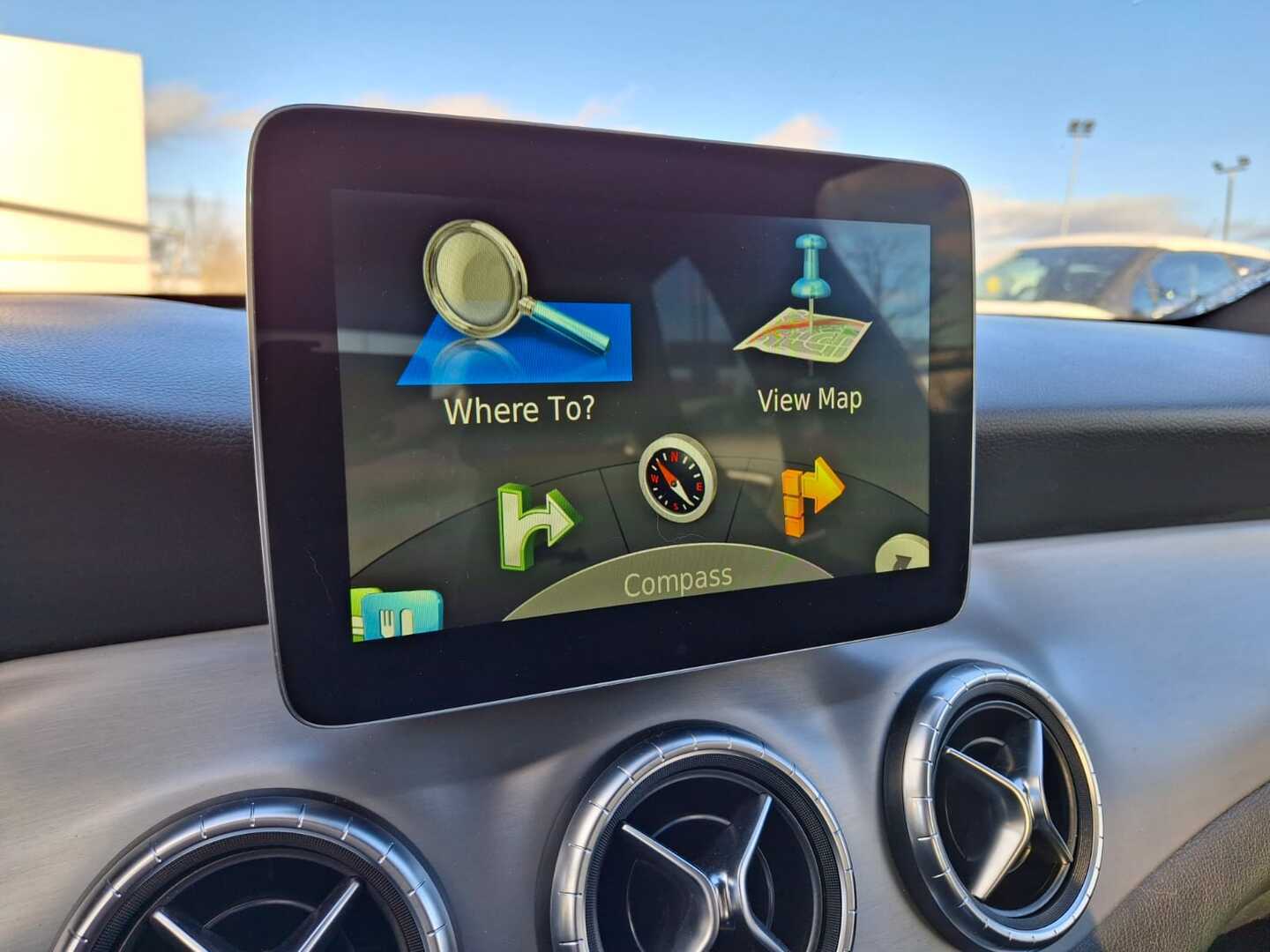 MERCEDES-BENZ CLA 2016