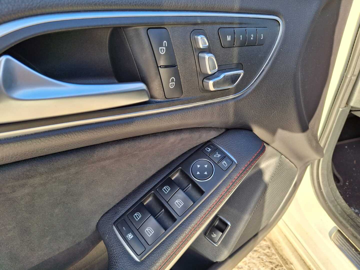 MERCEDES-BENZ CLA 2016