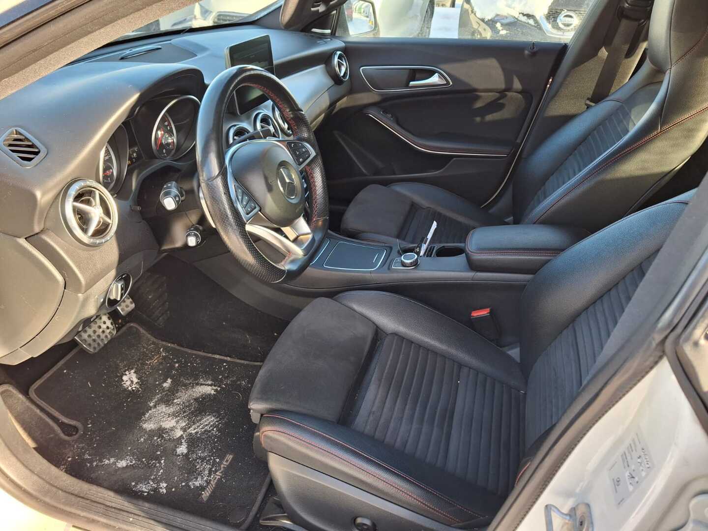 MERCEDES-BENZ CLA 2016