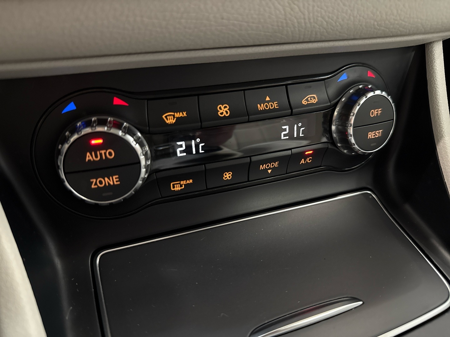 MERCEDES-BENZ CLA 2017