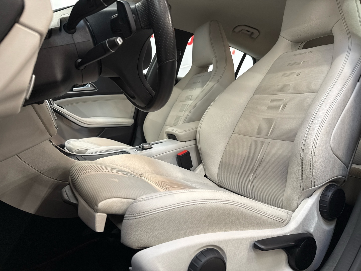 MERCEDES-BENZ CLA 2017