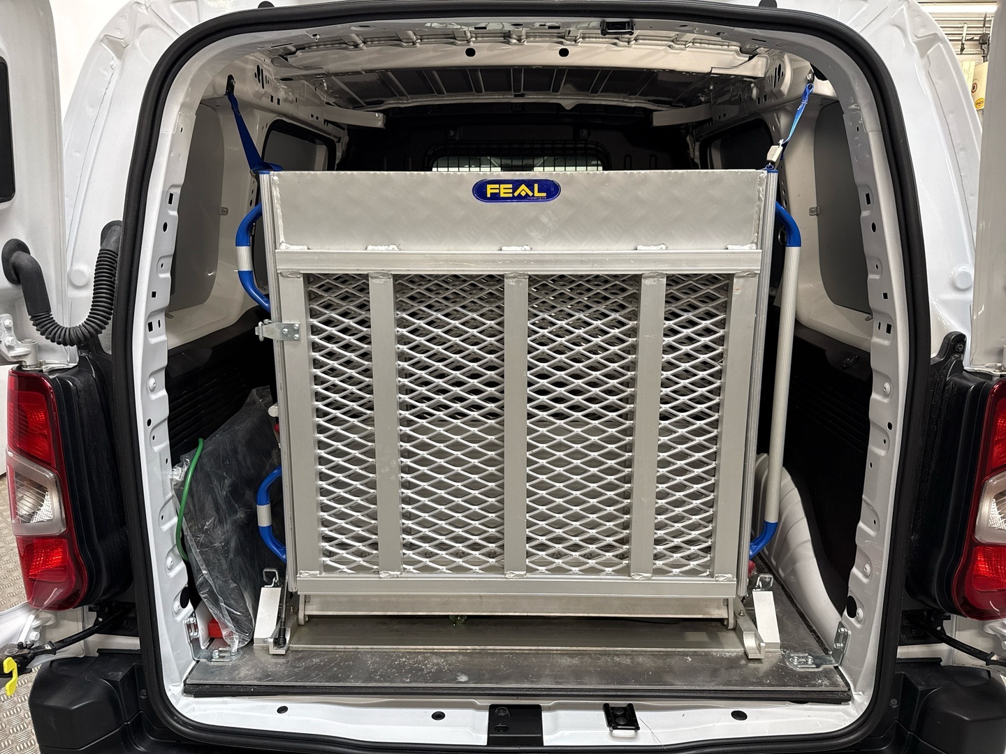 PEUGEOT Partner 2022