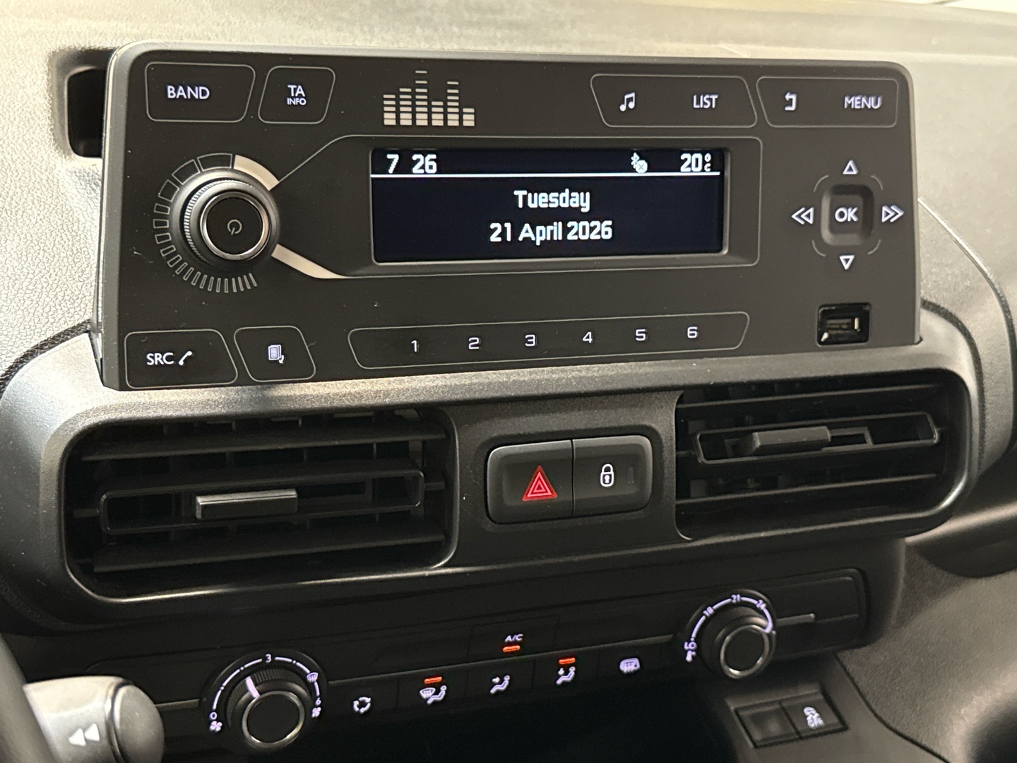 PEUGEOT Partner 2022