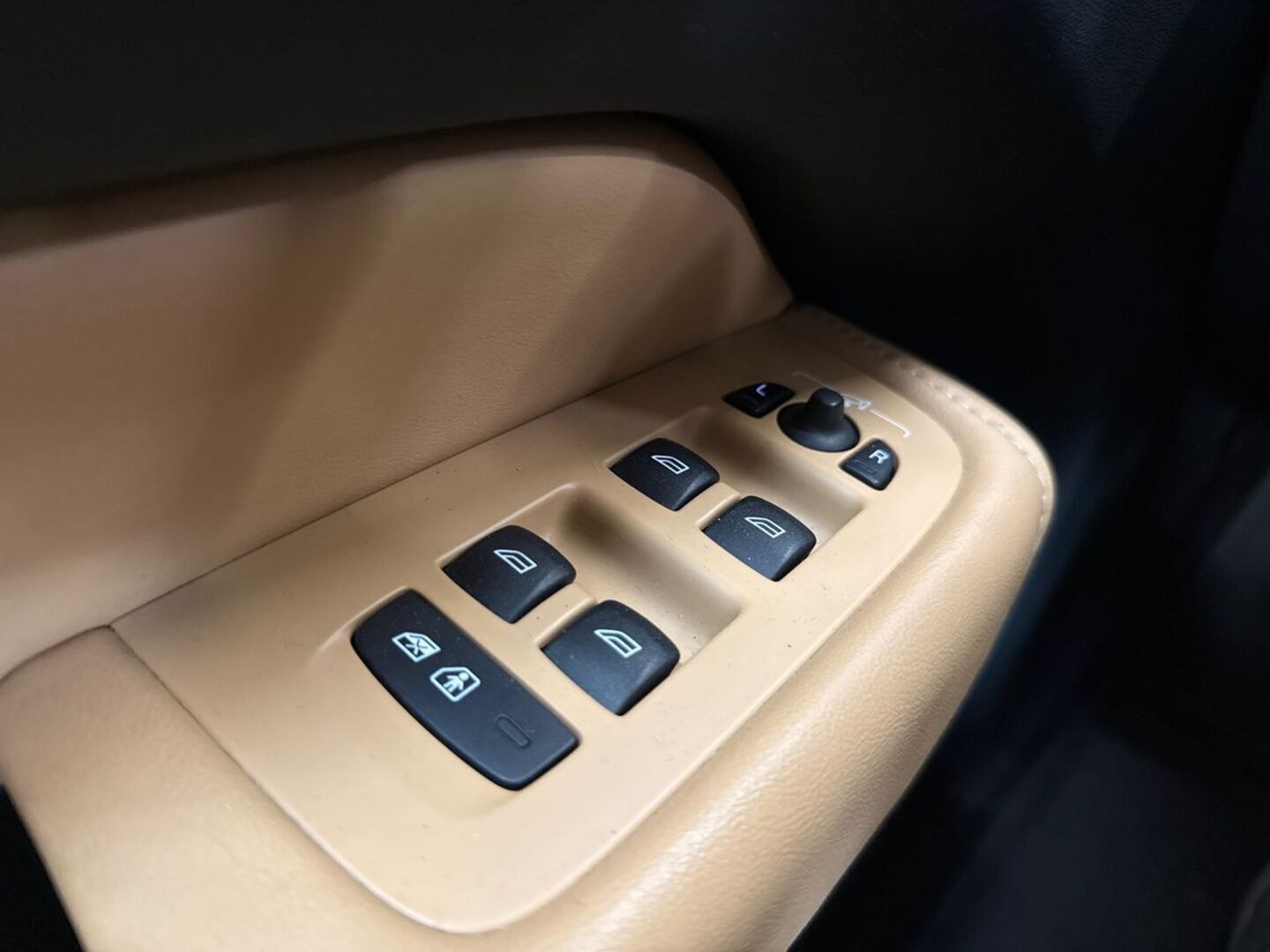 VOLVO XC60 29