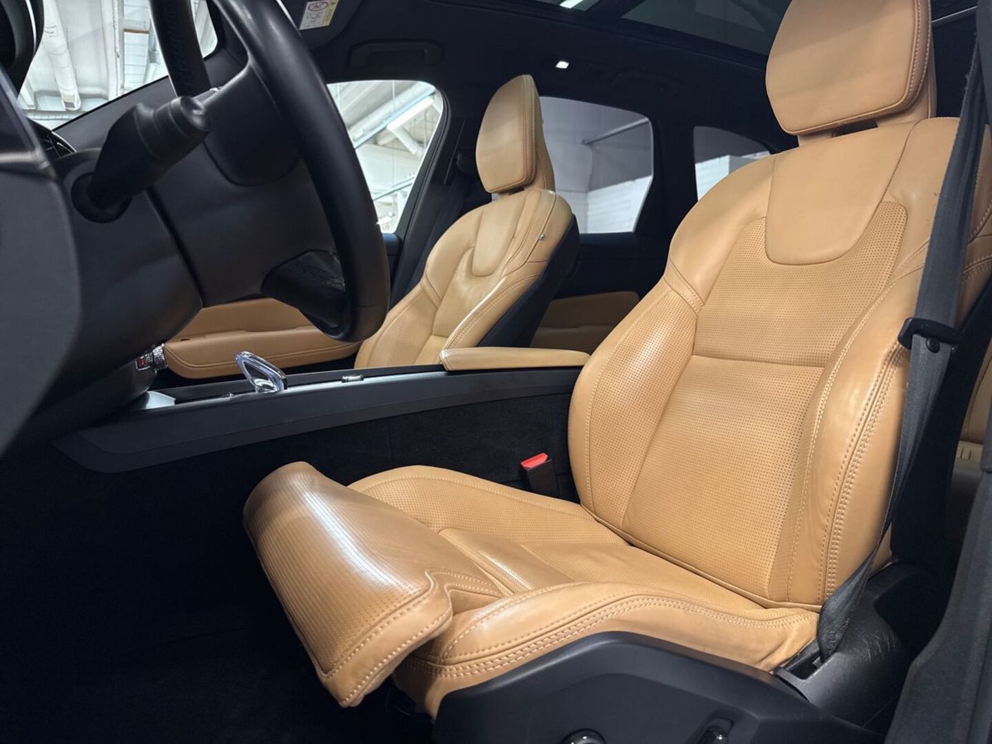 VOLVO XC60 31
