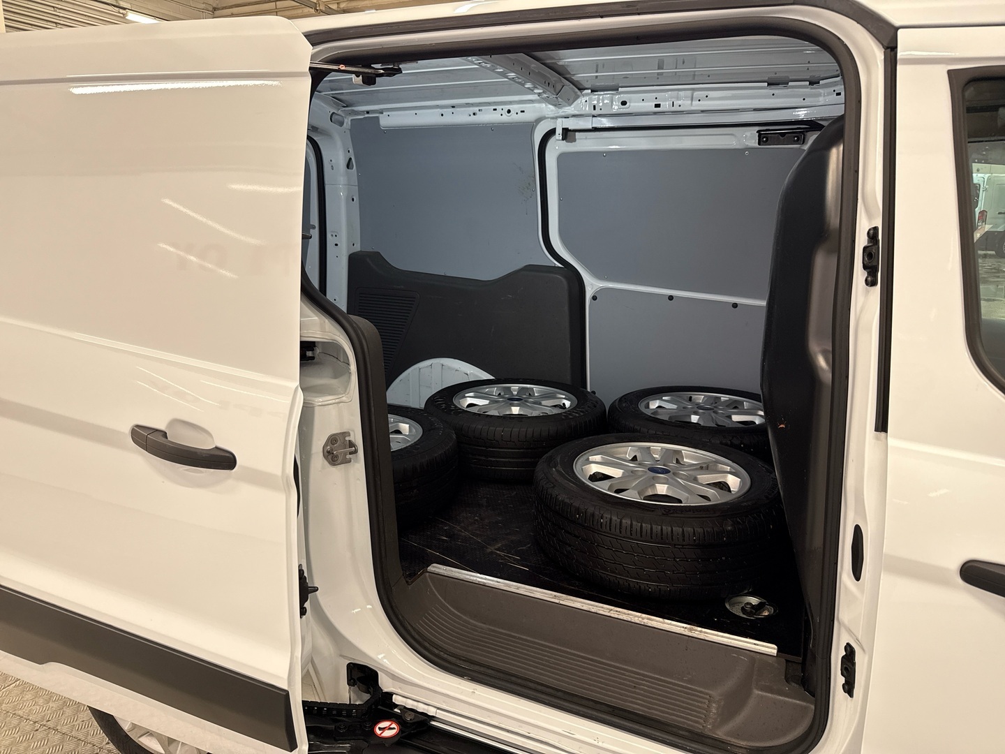 FORD Transit Connect 2023