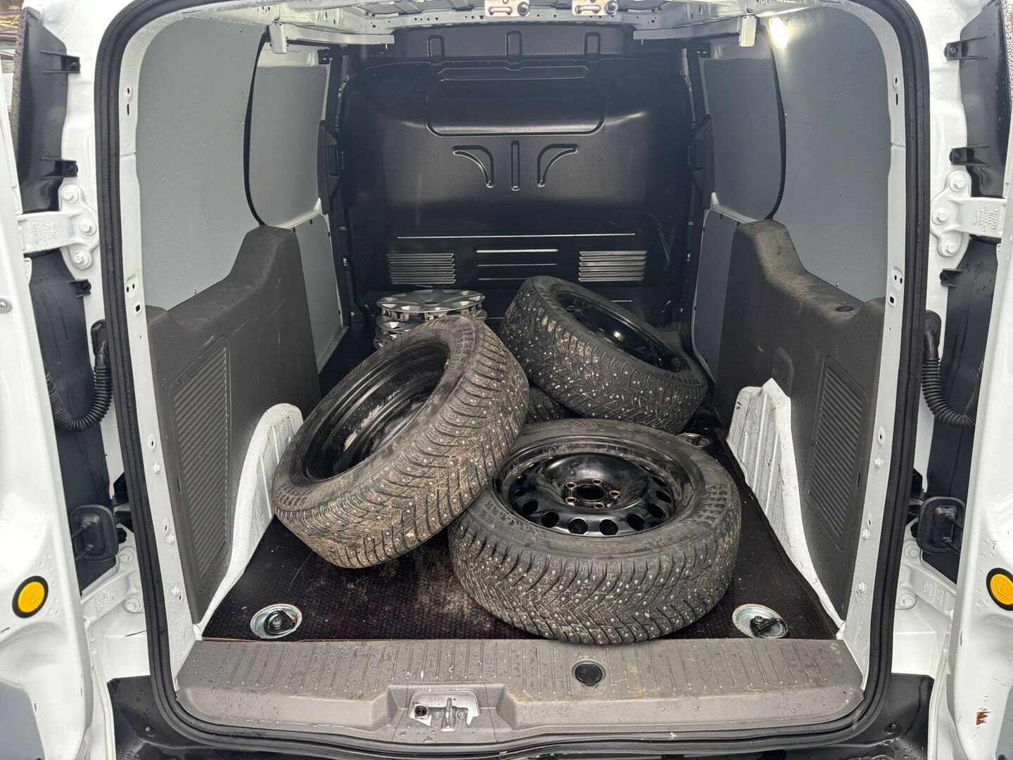 FORD Transit Connect 2023