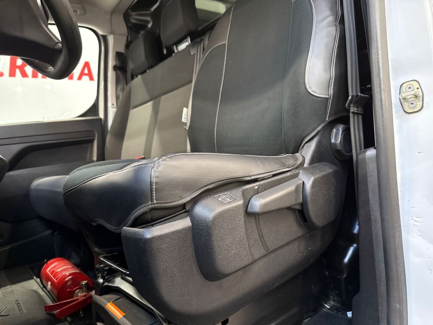 CITROEN e-Jumpy 2023