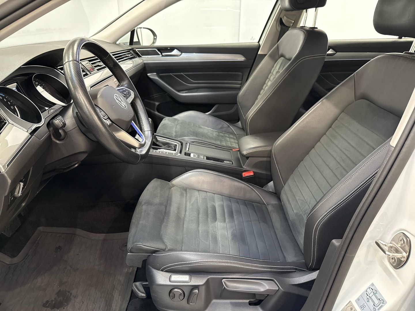 VOLKSWAGEN Passat 2021