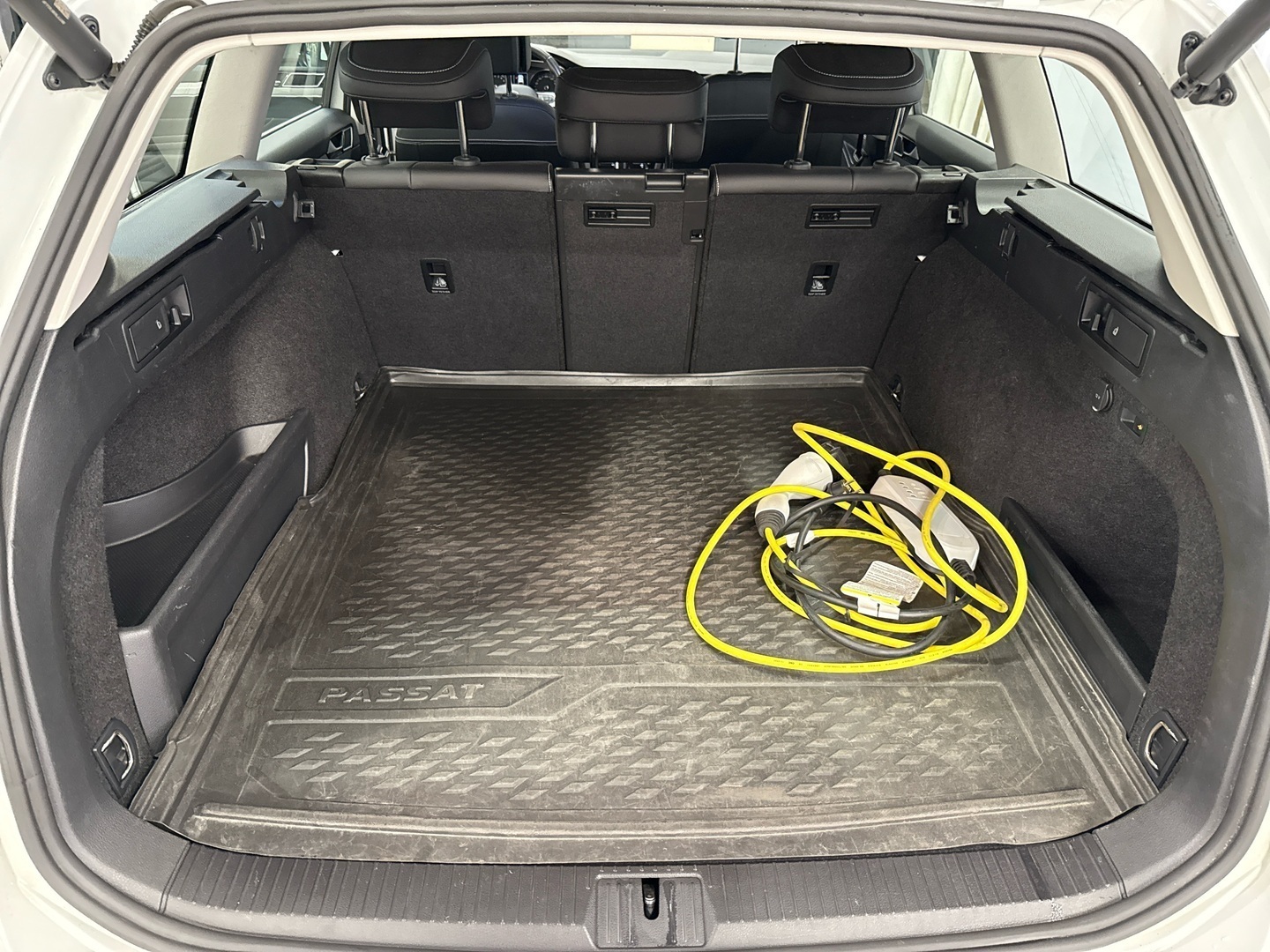 VOLKSWAGEN Passat 2021