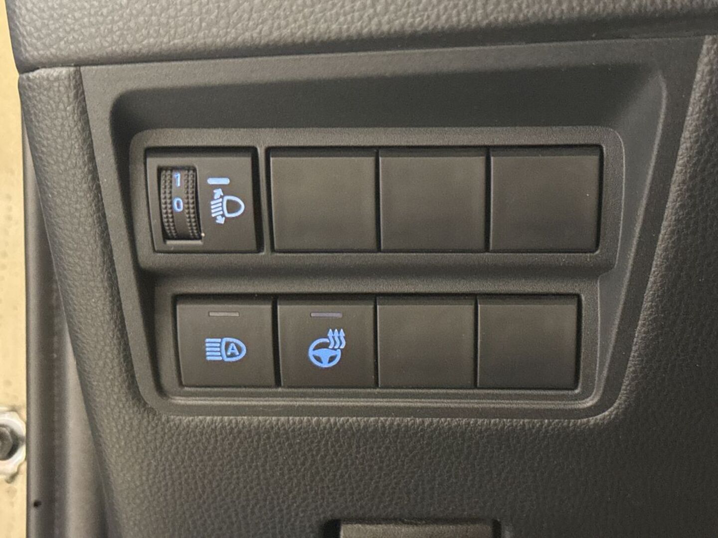 TOYOTA Yaris 2024