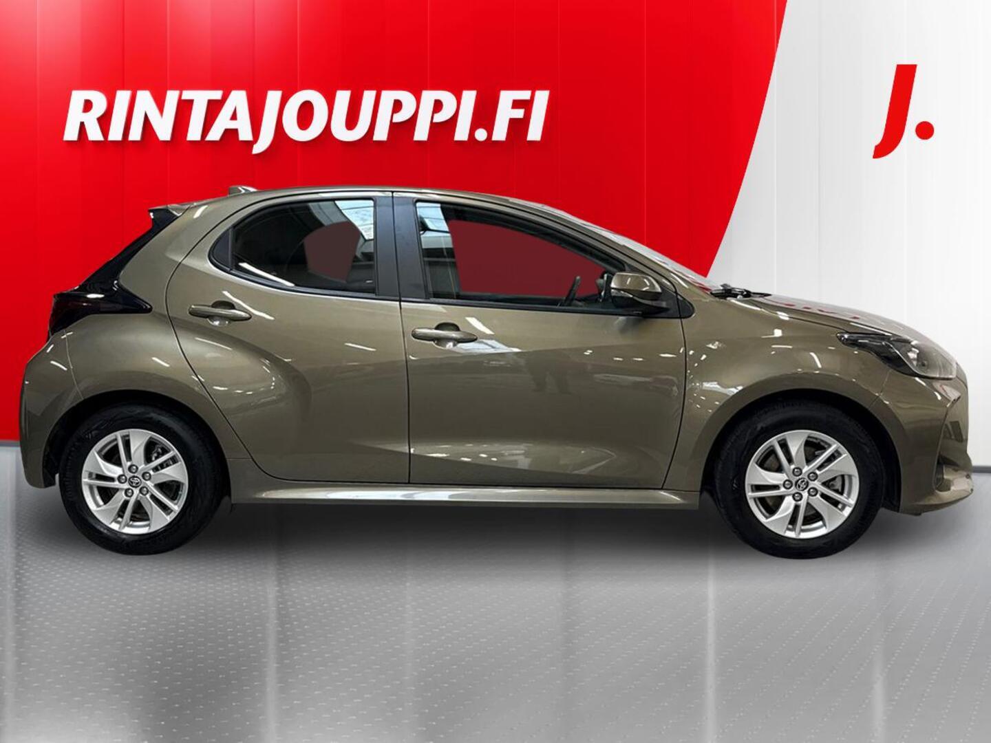 TOYOTA Yaris 2024