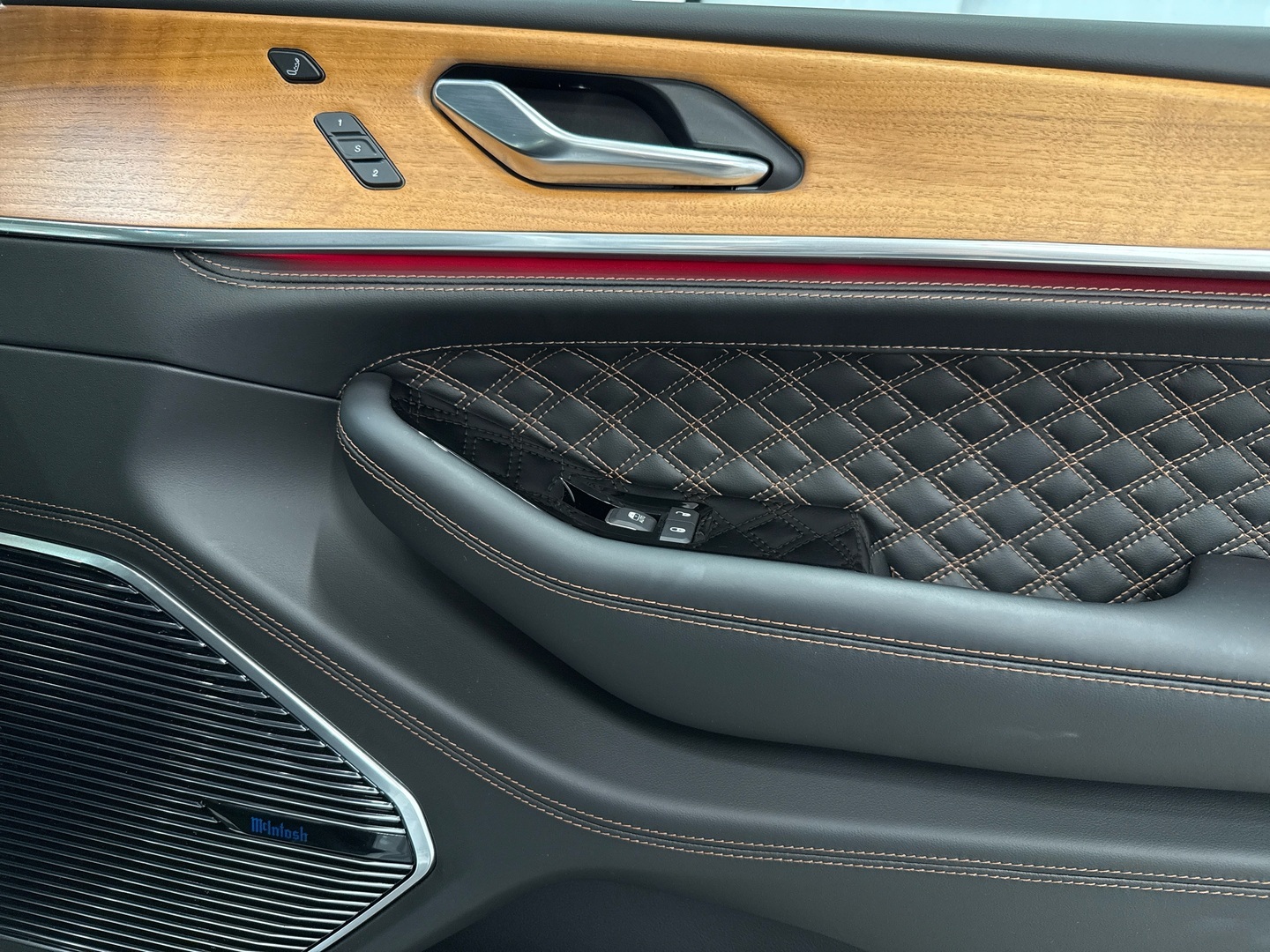 JEEP Grand Cherokee 2024