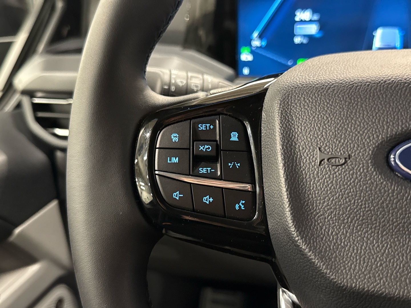 FORD Tourneo Custom 2025