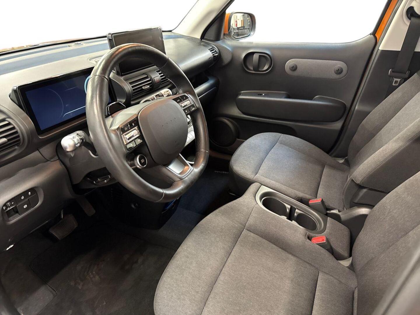 HYUNDAI INSTER 2025
