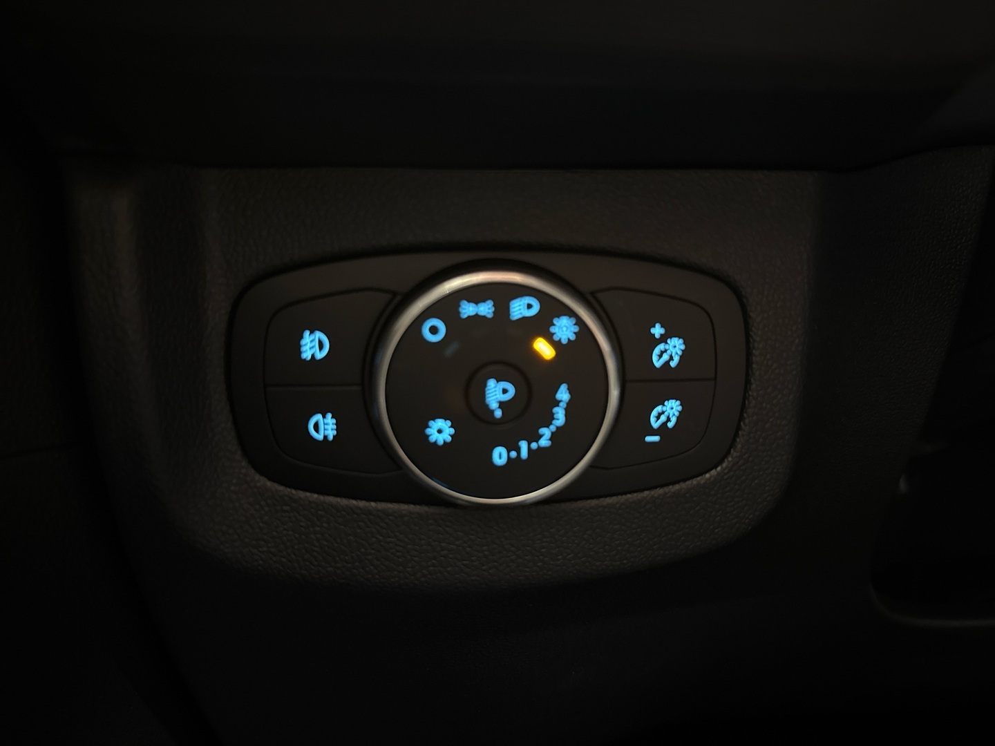 FORD Tourneo Courier 2025