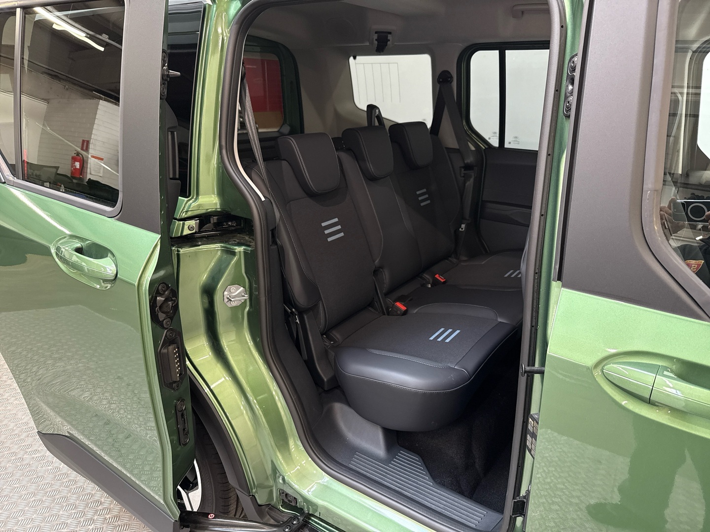 FORD Tourneo Courier 2025