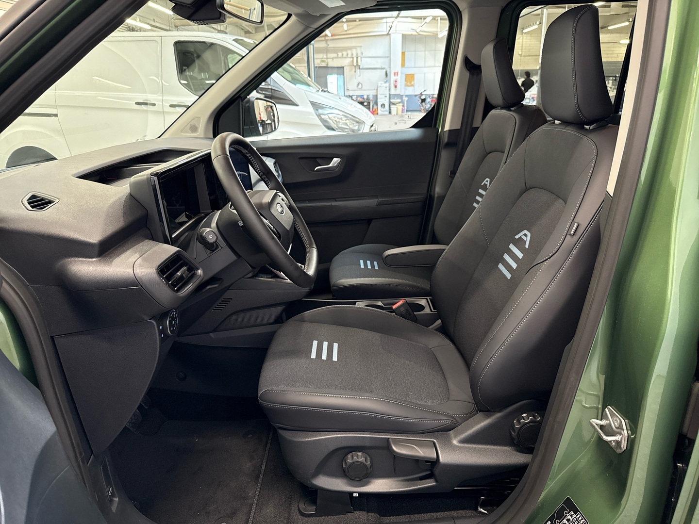 FORD Tourneo Courier 2025