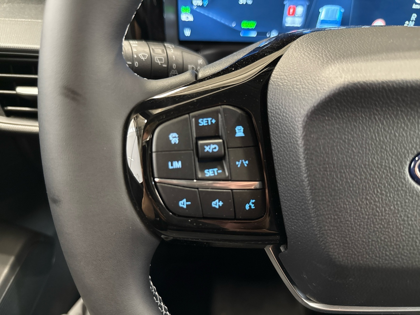 FORD Tourneo Courier 2025