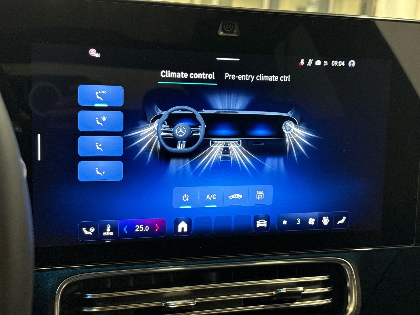 MERCEDES-BENZ CLA 2025