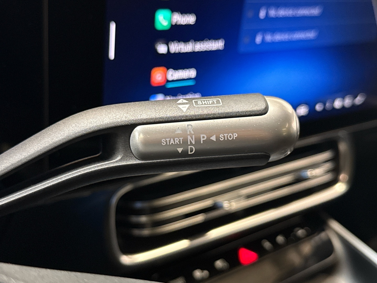 MERCEDES-BENZ CLA 2025