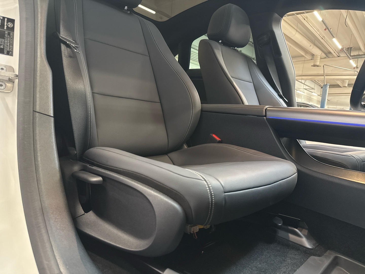 MERCEDES-BENZ CLA 2025