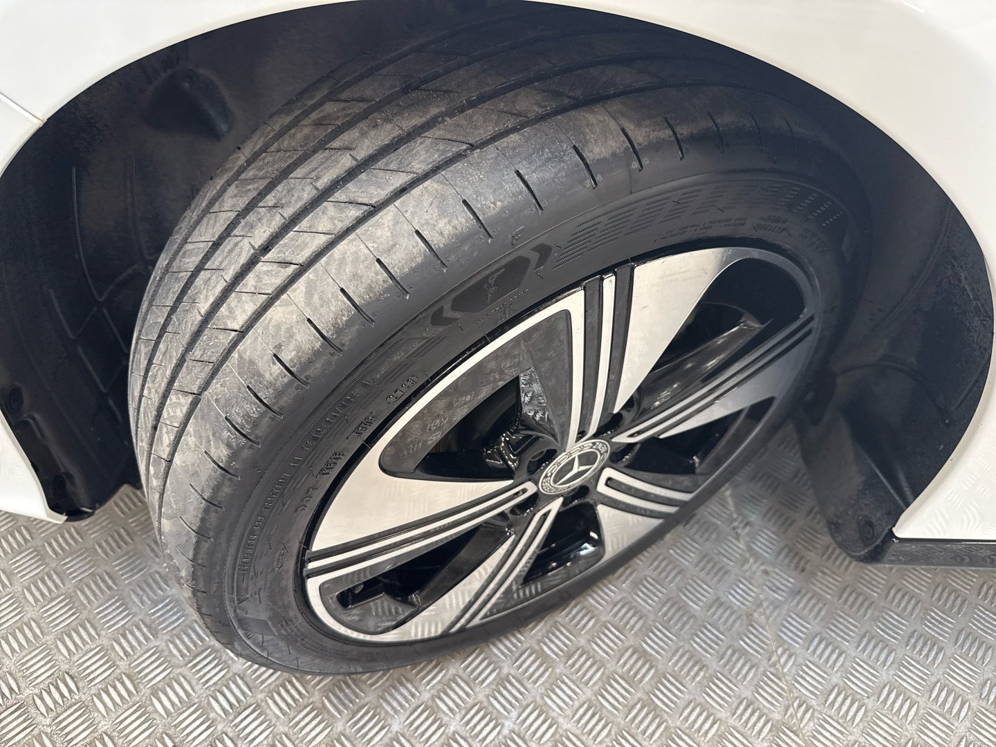 MERCEDES-BENZ CLA 2025