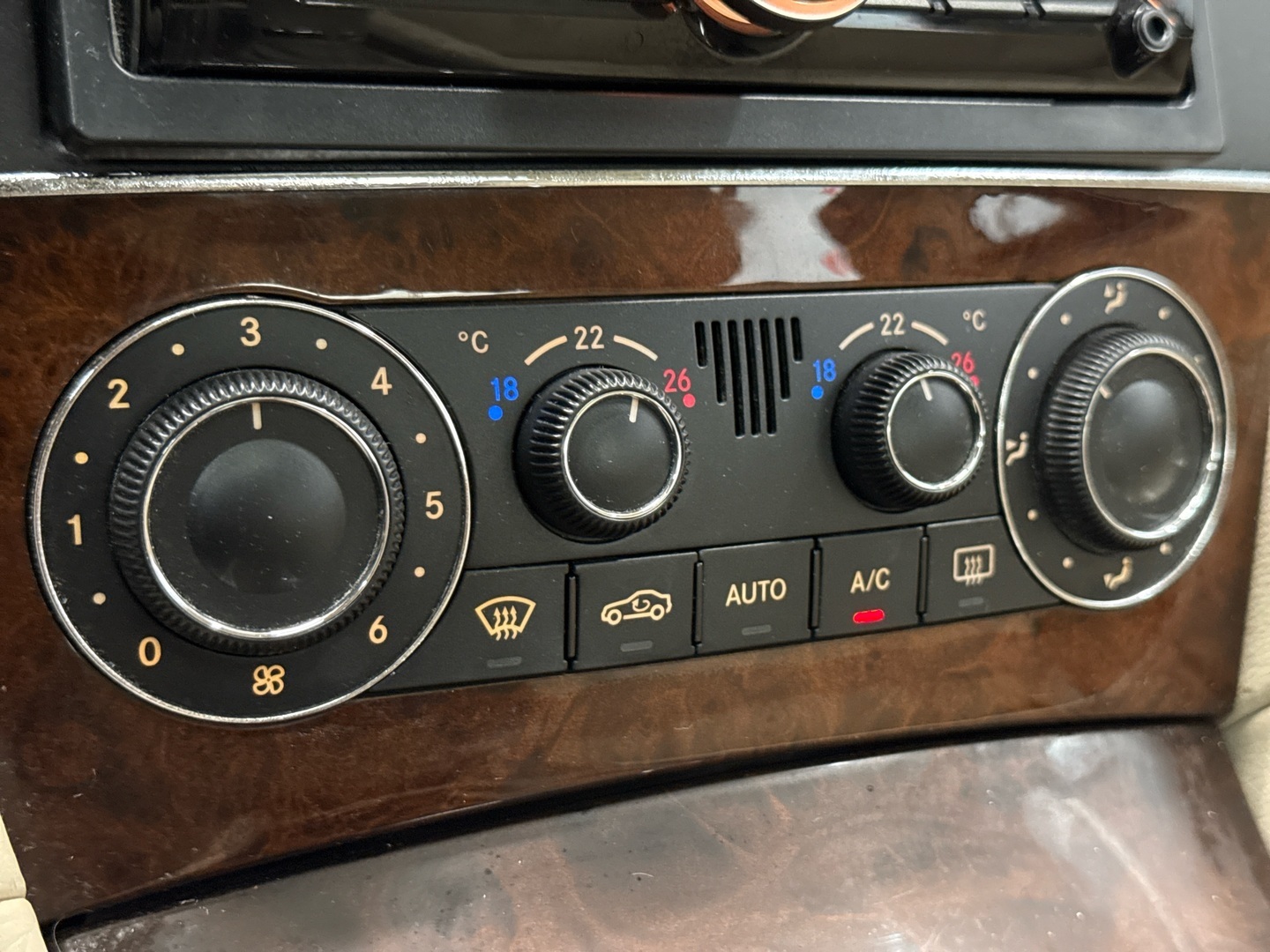 MERCEDES-BENZ C 2006