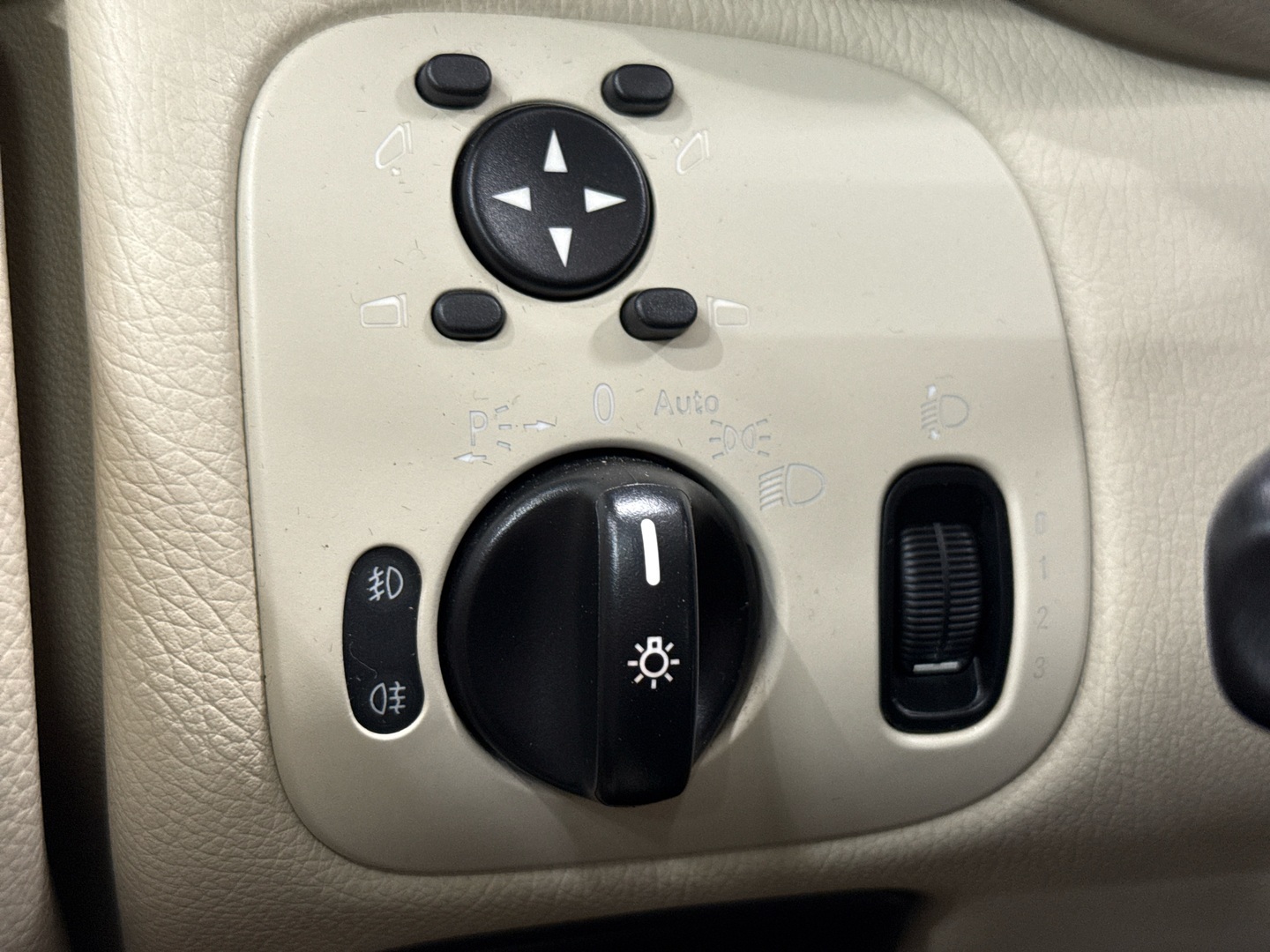 MERCEDES-BENZ C 2006