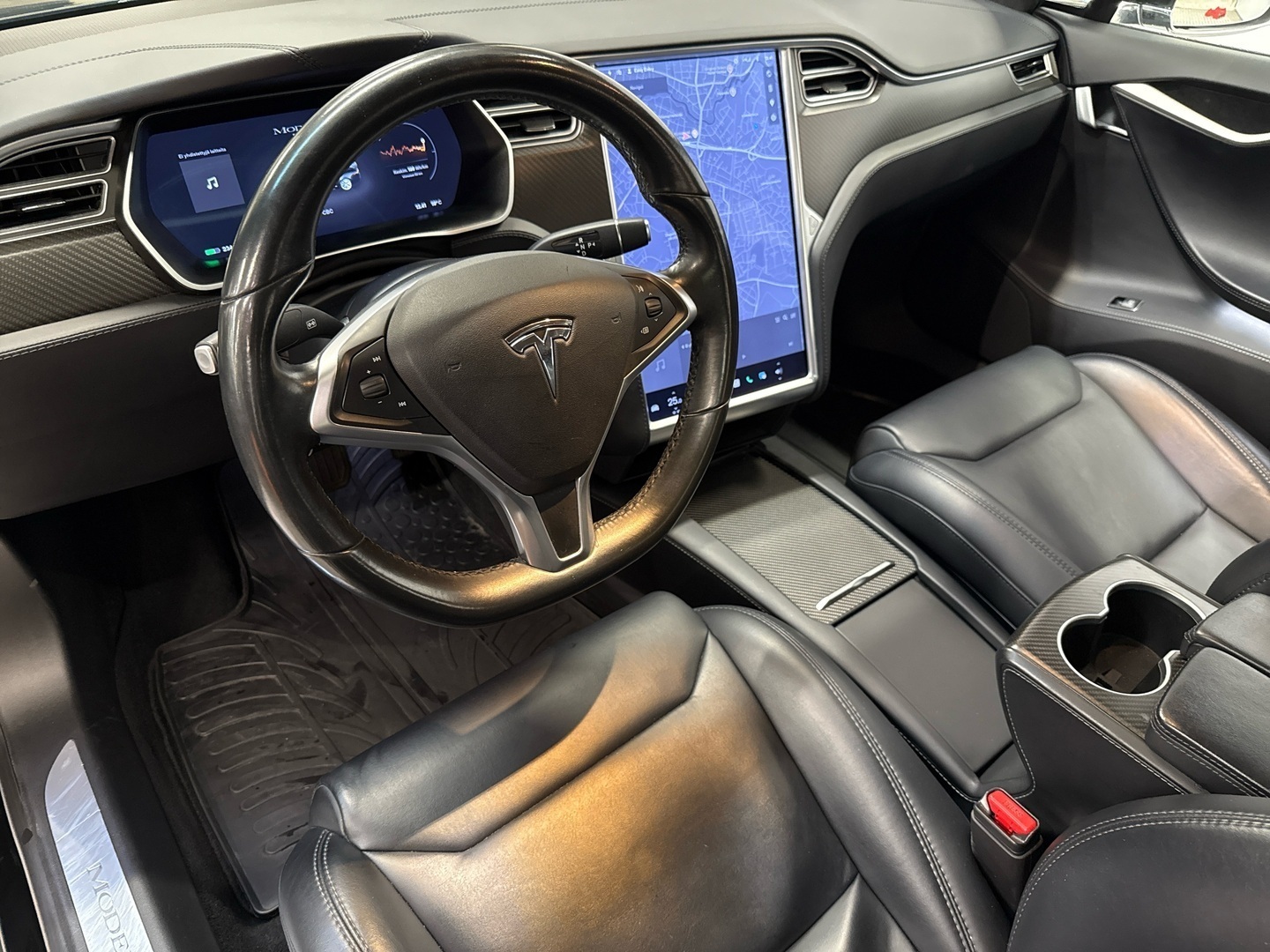 TESLA Model S 2018