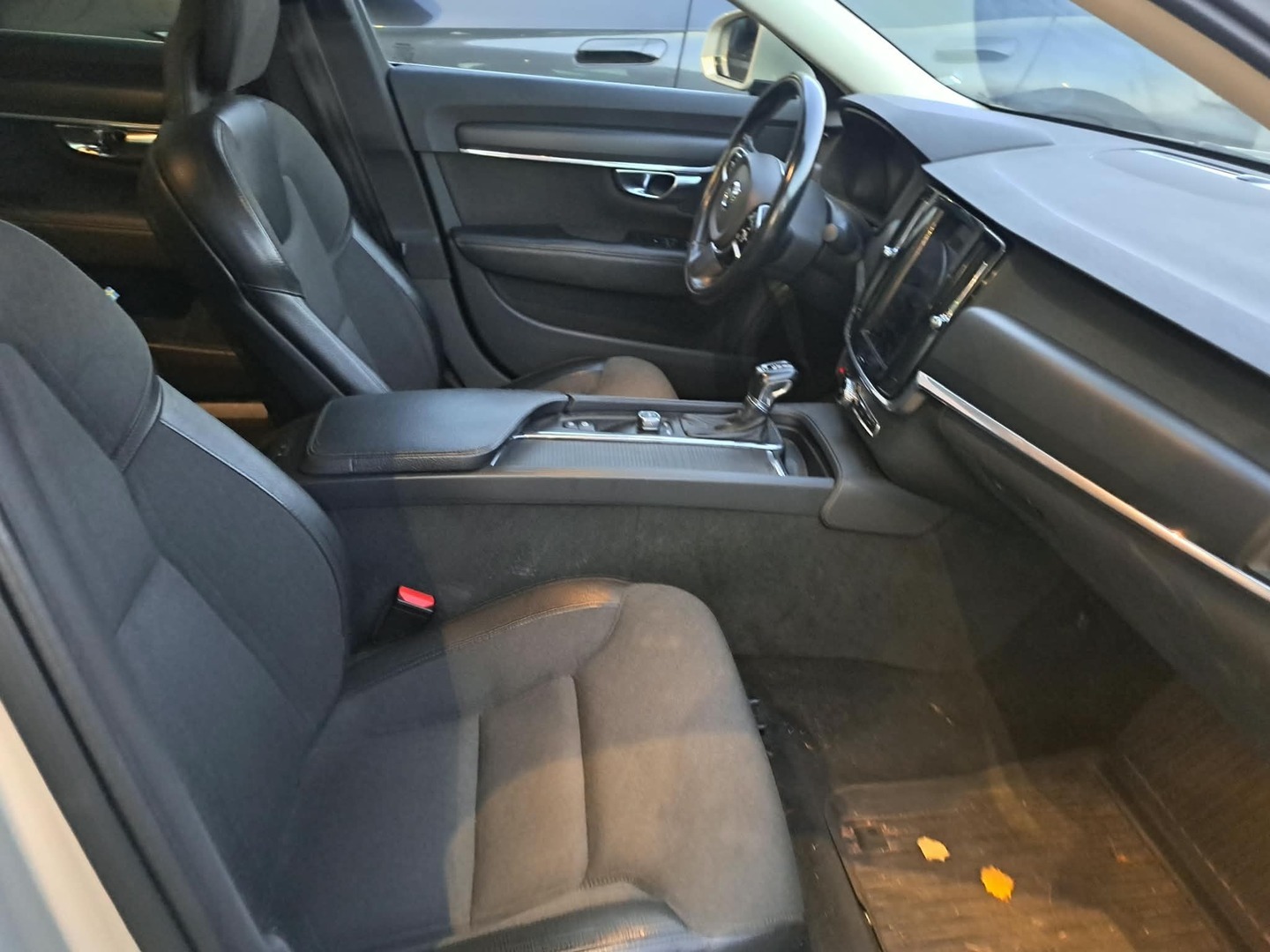 VOLVO S90 2017