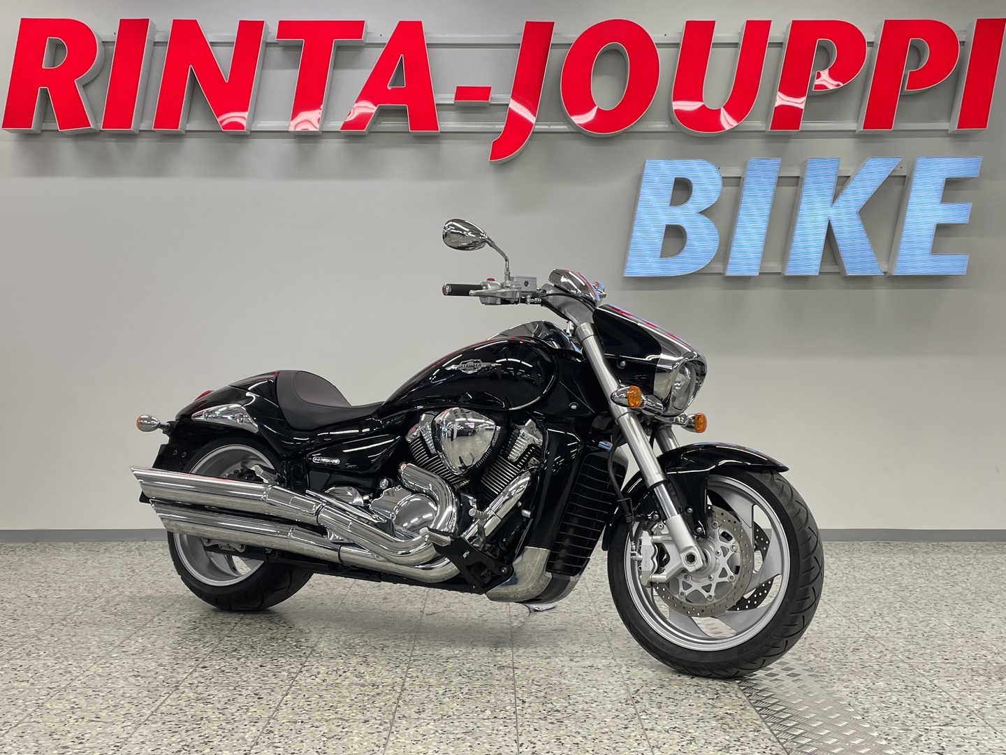 SUZUKI INTRUDER 2009